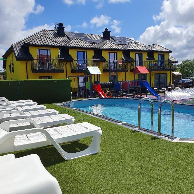 Rezydencja Kwiatano - Basen & Jacuzzi & Sauna & Plac Zabaw Grzybowo  Exteriör bild