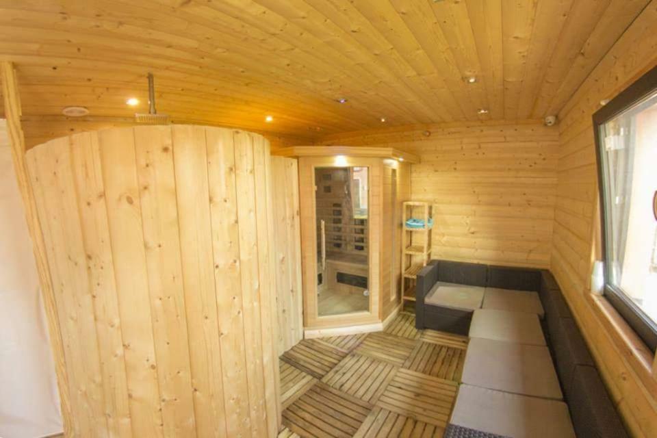 Rezydencja Kwiatano - Basen & Jacuzzi & Sauna & Plac Zabaw Grzybowo  Exteriör bild